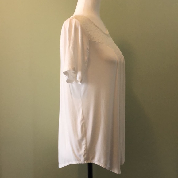 Ladies Short Sleeve Top, cream in color, size medium with lace made by George - Picture 4 of 8